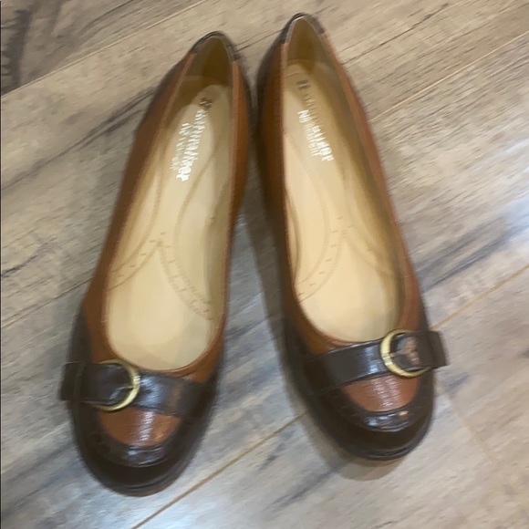 Shoes - Picture 2 of 10